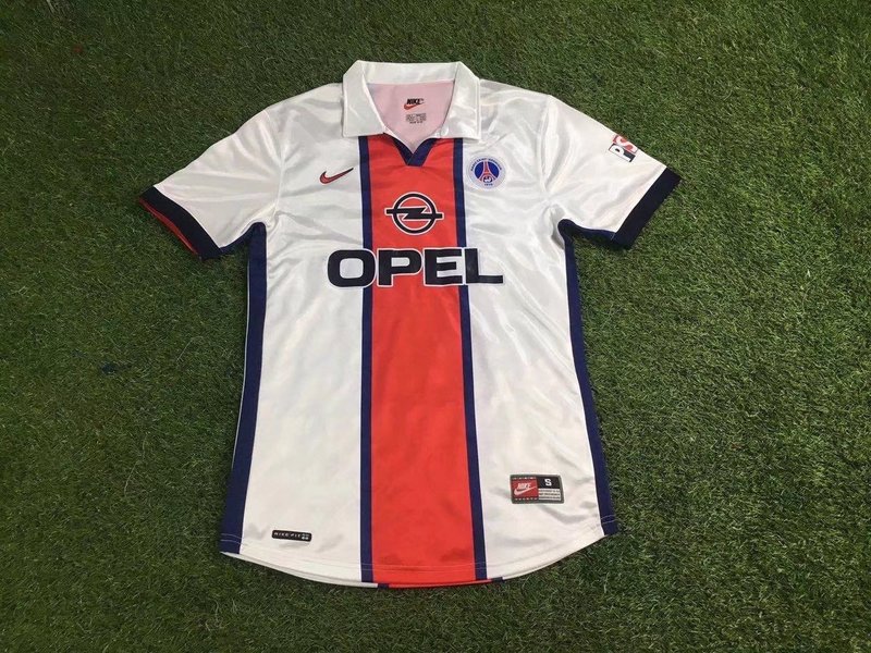 98-99 Paris away